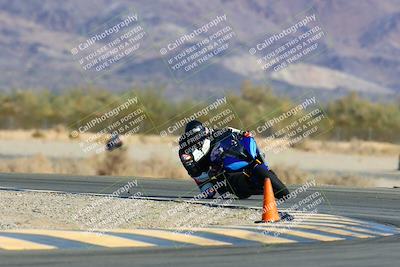 media/Jan-09-2022-SoCal Trackdays (Sun) [[2b1fec8404]]/Turn 14 (10am)/